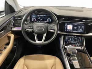 Vand Audi Q8 2022 Diesel 2967 cmc • Tunari, Ilfov — miniatura 3