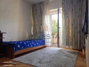 Apartament cu tereasa de 12 mp la etajul 1 zona strazii Bucuresti