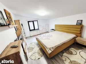 Apartament cu  camere decomandat de inchiriat — miniatura 5