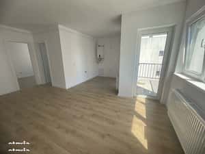 Apartament  2 camere cu balcon si parcare pe Doamna Stanca