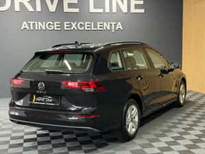Volkswagen Golf 1.0 eTSI DSG MHEV Life — miniatura 4