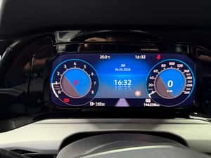 Volkswagen Golf 1.0 eTSI DSG MHEV Life — miniatura 7
