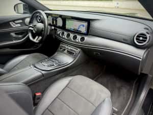 Mercedes Benz E220d Facelift AMG Pack Fab 2021! Multibeam/MBUX/Etc! Garantie 12 Luni — miniatura 6