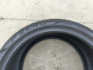 Doua anvelope vara 305 30 21 pirelli p zero pz4 profil de 7 mm dot 2023 — miniatura 8