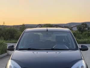 Dacia Sandero Laureate 1.5 dci an 2010 172000km import Germania model export — miniatura 2