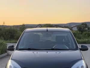 Dacia Sandero Laureate 1.5 dci an 2010 172000km import Germania model export — miniatura 10