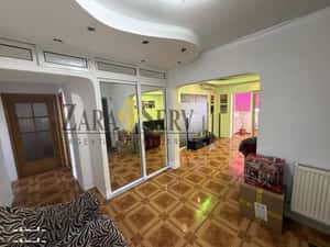 Apartament 3 camere de vânzare – Str. Mărășești, Ploiești