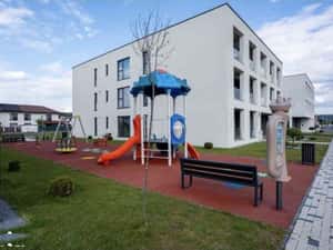 Ultimul apartament +2 parcări sub bloc +boxă incluse — miniatura 3