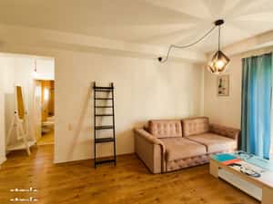 Apartament in Complexul Cosmopolis cu vedere catre piscina! — miniatura 3