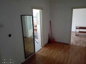 Ap o Camera Central 40mp parter bloc nou centrala termopan decomandat — miniatura 1