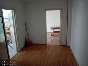 Ap o Camera Central 40mp parter bloc nou centrala termopan decomandat — miniatura 3