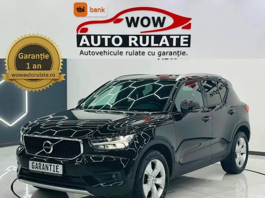 VOLVO XC40 MOMENTUM PRO — fotografie 1 din 7