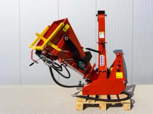 Tocător crengi la tractor RT 630 R cu role de tragere — miniatura 2