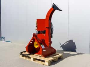 Tocător crengi la tractor RT 630 R cu role de tragere — miniatura 5