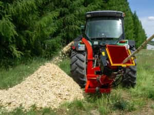 Tocător crengi la tractor RT 630 R cu role de tragere — miniatura 8