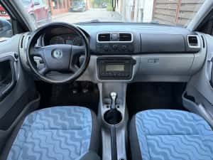 Skoda Fabia 2008 Euro 4 Benzina 200.000 KM Aer conditionat — miniatura 7