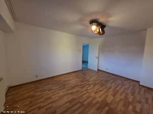 3 camere, decomandat, Pietonal Ștefan cel Mare, 2 băi, renovat 2025