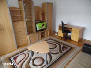 Inchiriez apartament 2 camere decomandat Deva, Independentei, etaj 3 — miniatura 5