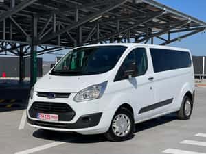 Ford Tourneo Custom 2018 - 9 locuri, garanție 12 luni