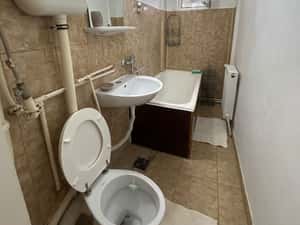 De inchiriat apartament cu 2 camere, etajul 1, zona Scolii nr 1 — miniatura 6