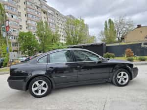 Vw Passat 2.0 TDI 140 Cp 2005 4x4 HIGHLINE Unic Propietar Ro — miniatura 4