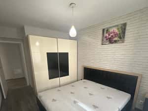 Apartament 3 camere de inchiriat-Metrou Aparatorii Patriei — miniatura 4