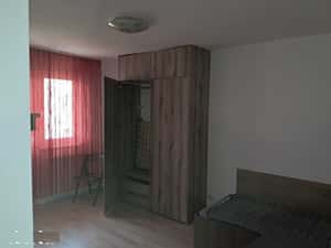 Garsoniera OMV Milea de inchiriat — miniatura 1