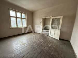 3 apartamente la casa 132 mpu de vanzare si curte 966 mp zona Turnisor