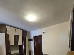 Garsonieră De Închiriat în zona  pajura sec.1 — miniatura 3