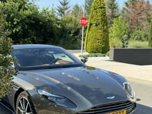Aston martin DB11 V12 740CP variante — miniatura 6