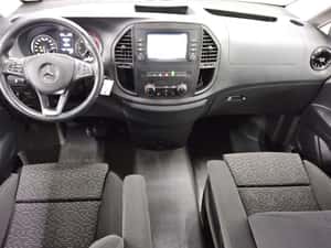 Mercedes-Benz Vito 2023, Diesel, 30.975 km, Automată — miniatura 5