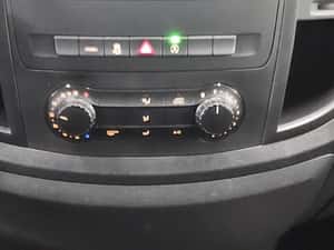 Mercedes-Benz Vito 2023, Diesel, 30.975 km, Automată — miniatura 6