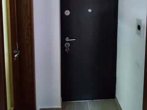 se oferă spre vânzare apartament cu o cameră — miniatura 1