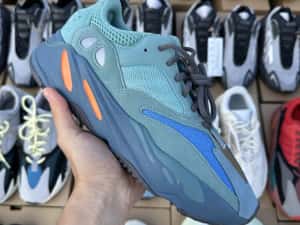 Pantofi Sport Adidas Yeezy 700 100% originali — miniatura 2
