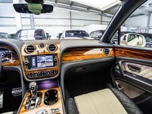 Bentley Bentayga 2018 - 608 cp - Second Hand — miniatura 6