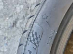 4 anvelope vara Michelin,fata 245/40/19,spate 275/35/19.Pretul este pe bucata — miniatura 4