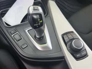 Proprietar BMW Seria 3 2.0 190 CP xDrive 90.000km — miniatura 3