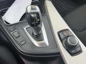 Proprietar BMW Seria 3 2.0 190 CP xDrive 90.000km — miniatura 9