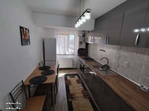 Apartament spatios cu 3 camere, decomandat, CUG