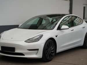 Tesla Model 3 Berlină 2021 Second-hand 30.048 EUR — miniatura 2