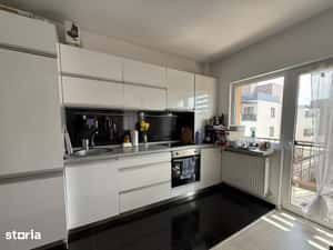 Apartament la etaj intermediar cu parcare, Carmen Silva — miniatura 5