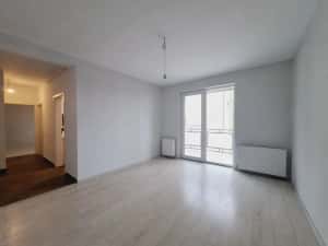 Etaj 1.Decomandat.Bucatarie inchisa.Langa Penny