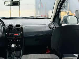 DACIA DUSTER SUV 2011, 229.000 km, 6.299 EUR — miniatura 6