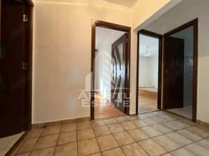Apartament cu 3 camere, 2 bai, decomandat, centrala proprie, Sagulu — miniatura 7