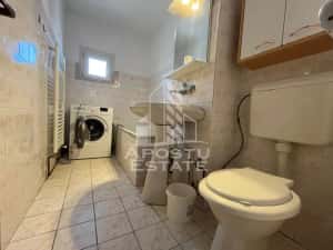 Apartament cu 3 camere, 2 bai, decomandat, centrala proprie, Sagulu — miniatura 9