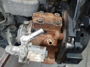 pompa inalta 1.6 d d4162t volvo v40 ford focus 3  5ws40893  a2c59513831 — miniatura 5