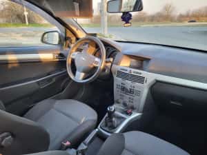Opel Astra H 1.7cdti/break/2010 — miniatura 6
