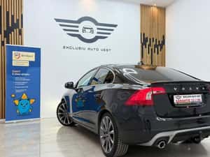 Volvo S60 R-design - 8.690 EUR Cash — miniatura 4