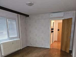 Inchiriez apartament 3 camere, semidecomandat, Bucuresti — miniatura 2