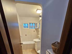 Inchiriez apartament 3 camere, semidecomandat, Bucuresti — miniatura 3